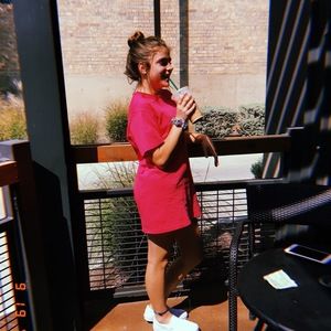 Meet your Posher, Lauren